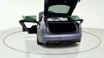 2021 Tesla Model S Plaid - miniatura 17