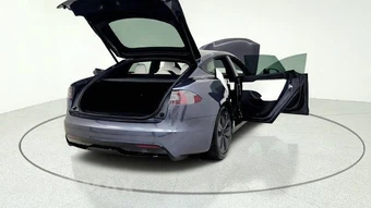 2021 Tesla Model S Plaid - miniatura 18