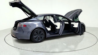 2021 Tesla Model S Plaid - miniatura 19