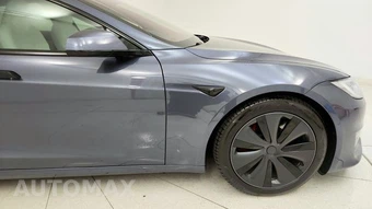 2021 Tesla Model S Plaid - miniatura 21