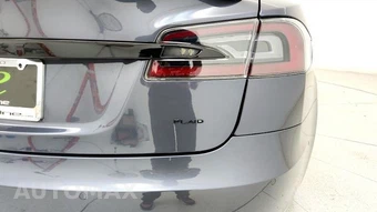 2021 Tesla Model S Plaid - miniatura 28