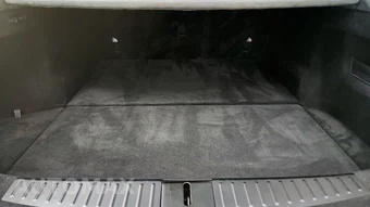 2021 Tesla Model S Plaid - miniatura 30