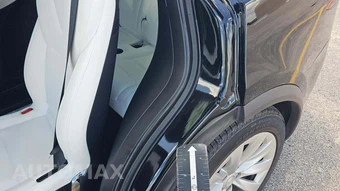 2021 Tesla Model X Long Range – miniatura 19