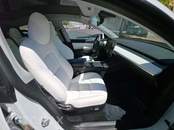 2021 Tesla Model Y Long Range - miniatura 15
