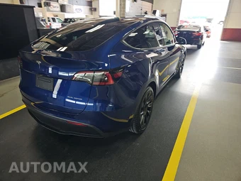 2021 Tesla Model Y Long Range - miniatura 4
