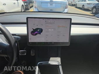 2021 Tesla Model Y Long Range - miniatura 11