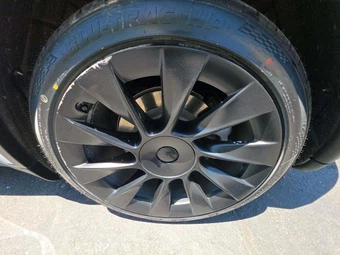 2021 Tesla Model Y Long Range - miniatura 18