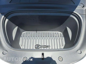 2021 Tesla Model Y Long Range - miniatura 27
