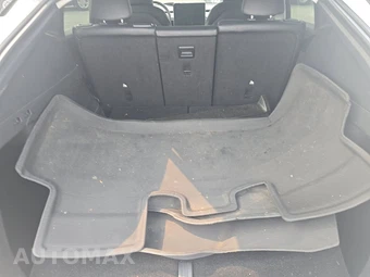 2021 Tesla Model Y Long Range - miniatura 16