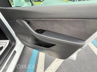 2021 Tesla Model Y Long Range - miniatura 24