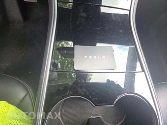 2021 Tesla Model Y Long Range - miniatura 8