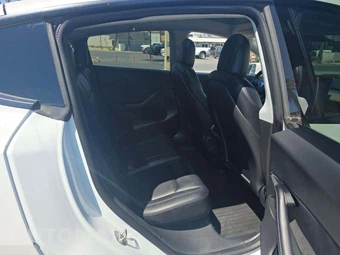 2021 Tesla Model Y Long Range - miniatura 17