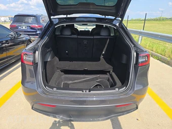 2021 Tesla Model Y Long Range - miniatura 16