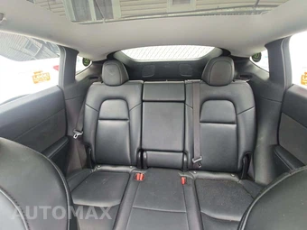 2021 Tesla Model Y Long Range – miniatura 12
