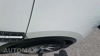 2021 Tesla Model Y Long Range - miniatura 30