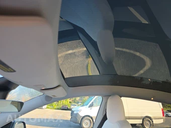 2021 Tesla Model Y Long Range - miniatura 17