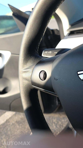 2021 Tesla Model Y Long Range - miniatura 26