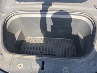2021 Tesla Model Y Long Range – miniatura 16