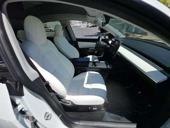 2021 Tesla Model Y Long Range - miniatura 15