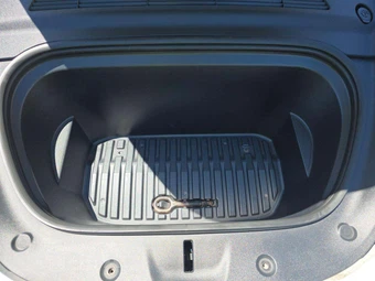 2021 Tesla Model Y Long Range - miniatura 24