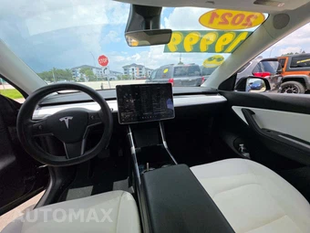 2021 Tesla Model Y Long Range – miniatura 10