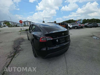 2021 Tesla Model Y Long Range – miniatura 2