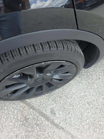 2021 Tesla Model Y Long Range – miniatura 24