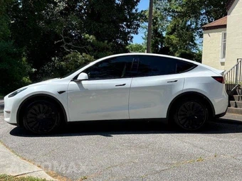 2021 Tesla Model Y Long Range - miniatura 11