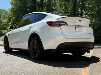 2021 Tesla Model Y Long Range - miniatura 21
