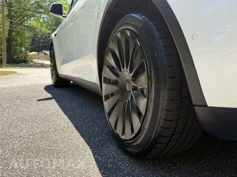 2021 Tesla Model Y Long Range - miniatura 26
