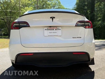 2021 Tesla Model Y Long Range - miniatura 3