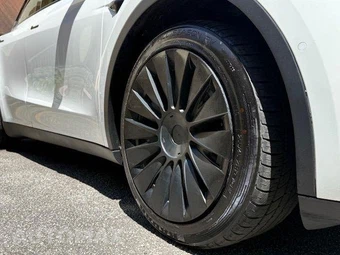 2021 Tesla Model Y Long Range - miniatura 32