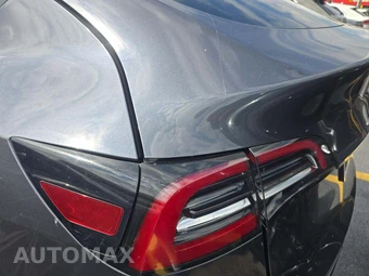 2021 Tesla Model Y Long Range - miniatura 23