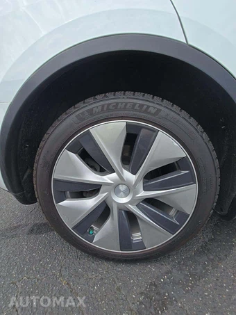 2021 Tesla Model Y Long Range - miniatura 20