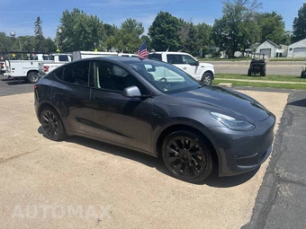 2021 Tesla Model Y Long Range - miniatura 3
