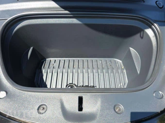 2021 Tesla Model Y Long Range - miniatura 24