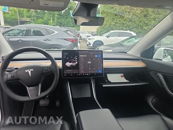 2021 Tesla Model Y Long Range - miniatura 14