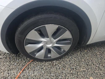 2021 Tesla Model Y Long Range - miniatura 8