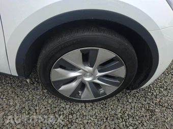 2021 Tesla Model Y Long Range - miniatura 9