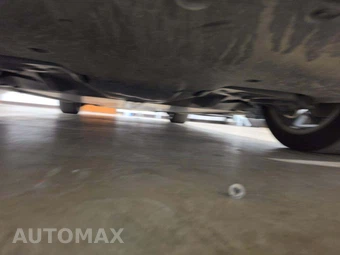 2021 Tesla Model Y Long Range - miniatura 15