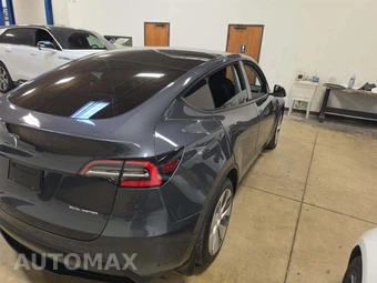 2021 Tesla Model Y Long Range - miniatura 3