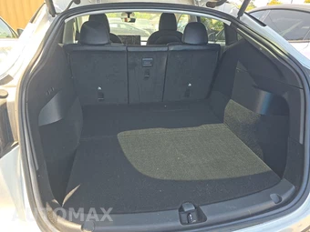 2021 Tesla Model Y Long Range - miniatura 17