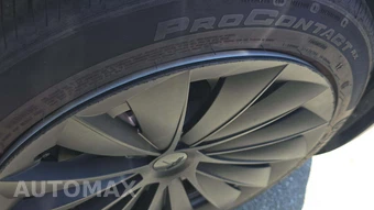 2021 Tesla Model Y Long Range - miniatura 24