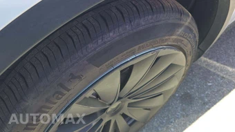2021 Tesla Model Y Long Range - miniatura 25