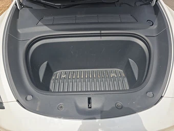 2021 Tesla Model Y Long Range - miniatura 15