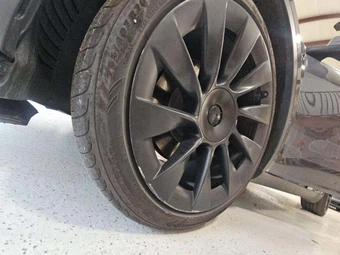 2021 Tesla Model Y Long Range - miniatura 23