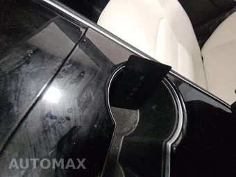 2021 Tesla Model Y Long Range - miniatura 8