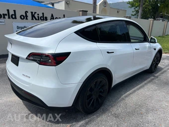 2021 Tesla Model Y Long Range - miniatura 15
