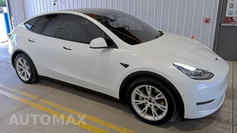 2021 Tesla Model Y Long Range - miniatura 3