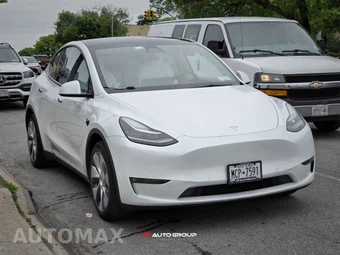 2021 Tesla Model Y Long Range - miniatura 3